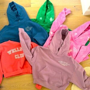 Sporty & Rich lot of five cropped sweatshirts - never worn no tags attached / XS